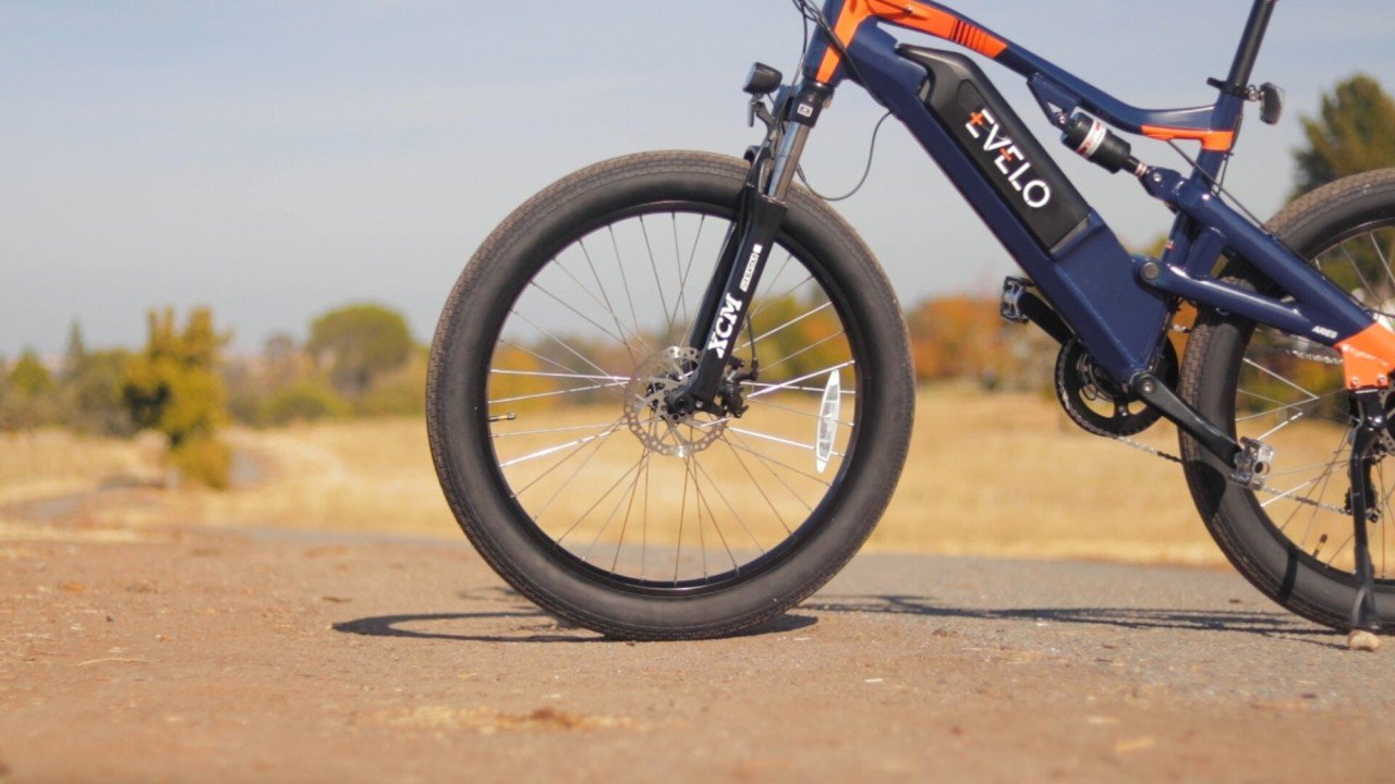 evelo-aries-electric-bike-review-2019-tektro-aries-disc-brake-2