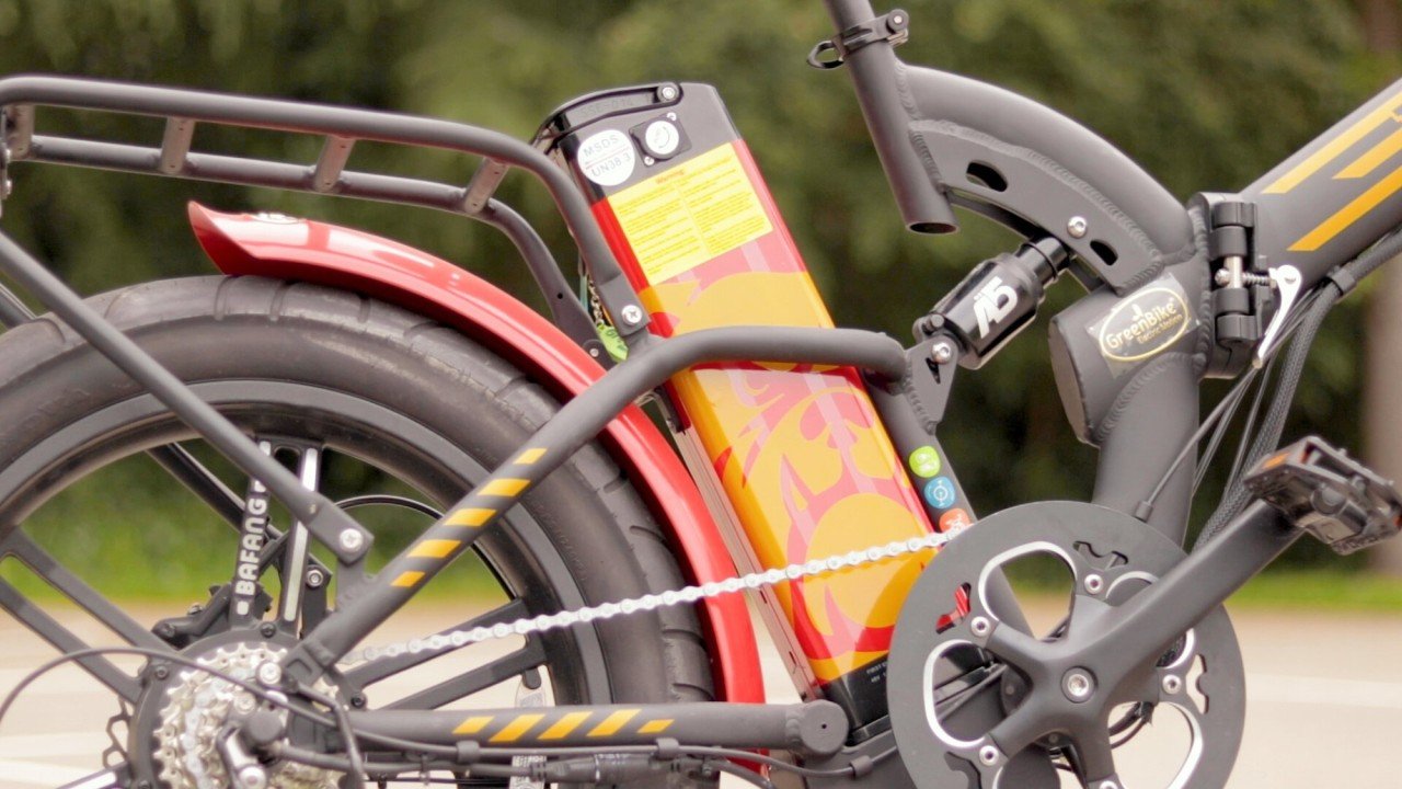 electrified-reviews-green-bike-electric-motion-big-dog-extreme-electric-bike-review-2020-battery