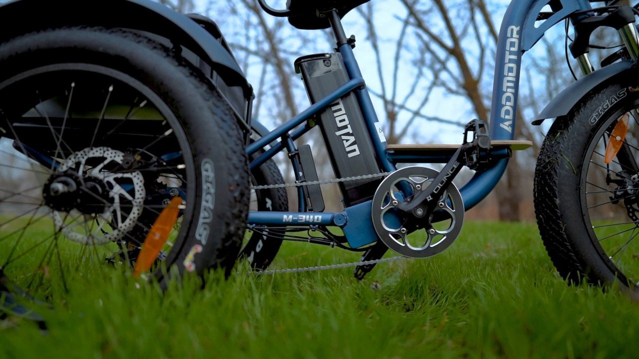 electrified-reviews-addmotor-m340-electric-bike-review-2020-battery