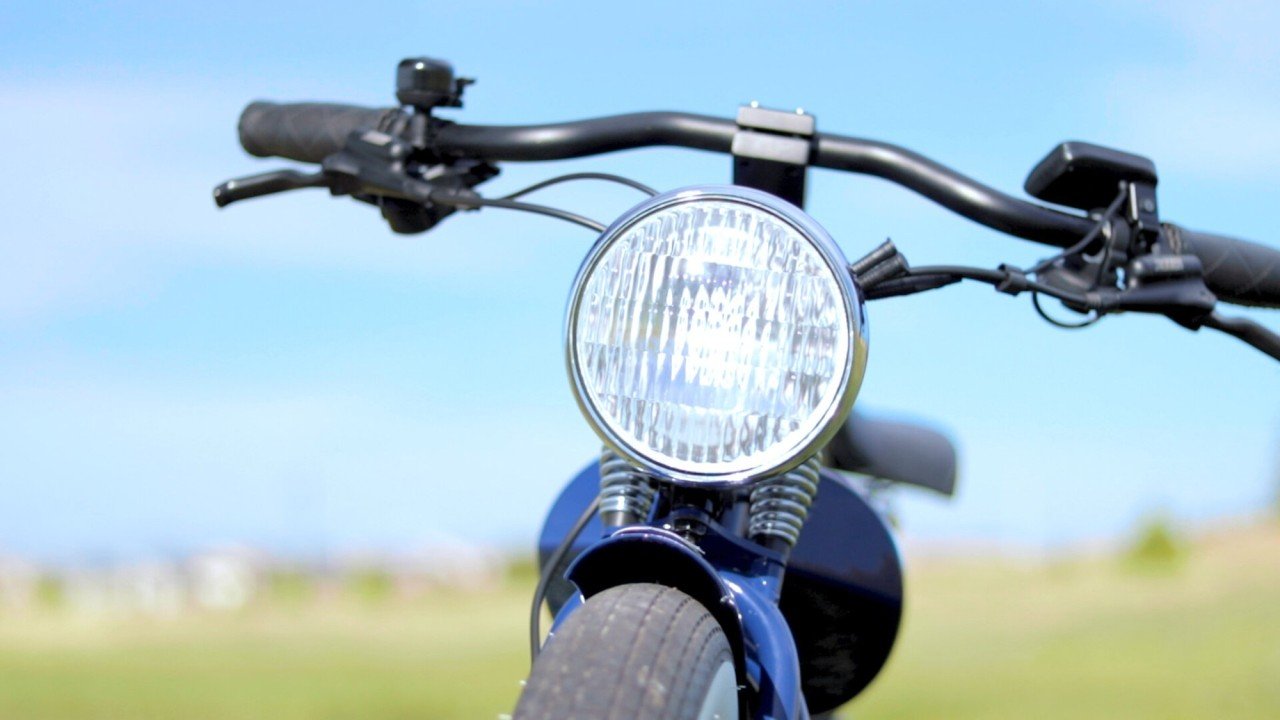 electrified-reviews-michael-blast-greaser-electric-bike-review-2020-light