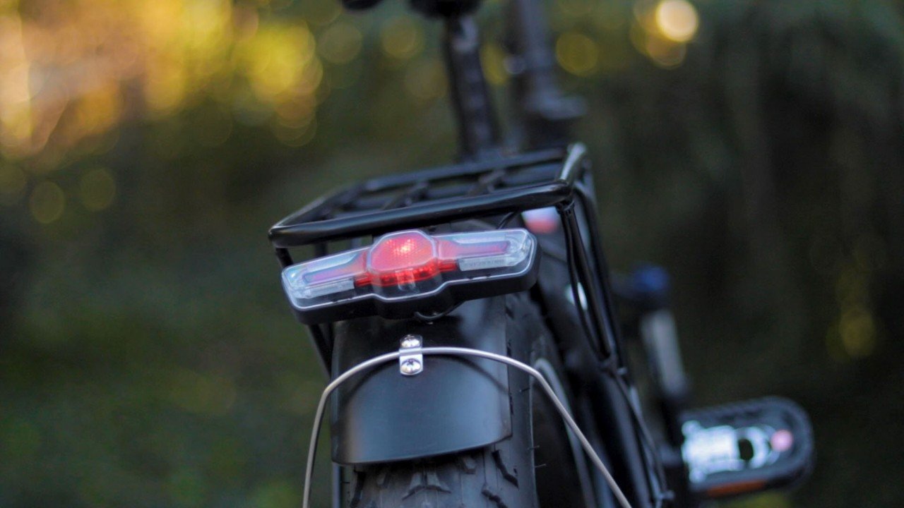 electrified-reviews-vbike-leno-20-electric-bike-review-2020-tail-light