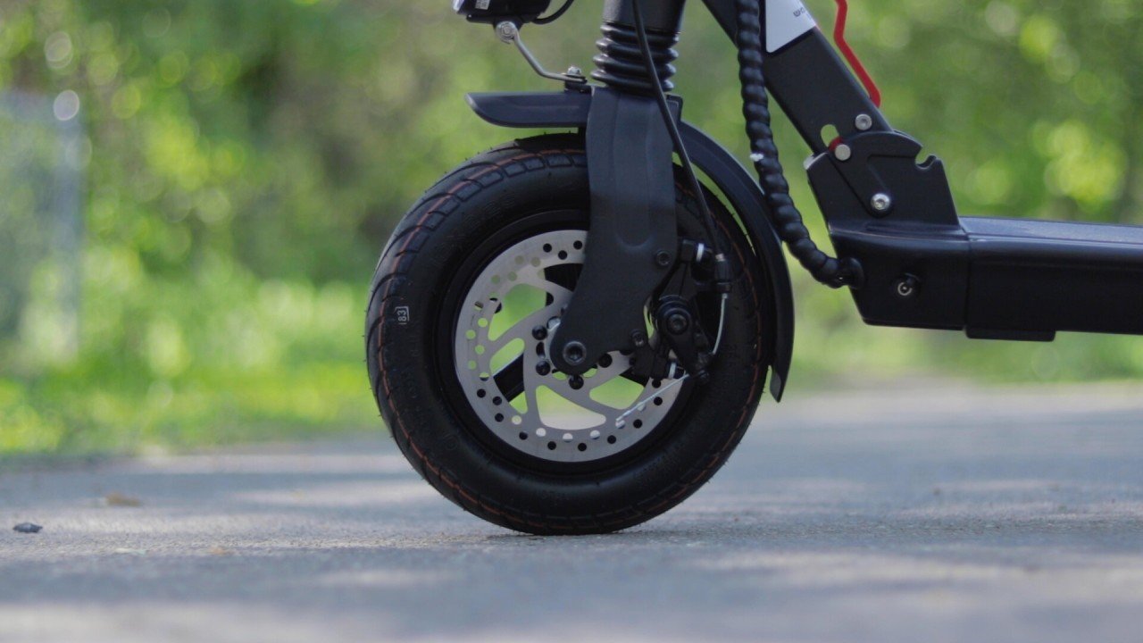 electrified-reviews-green-bike-electric-motion-x3-electric-scooter-review-2020-brake
