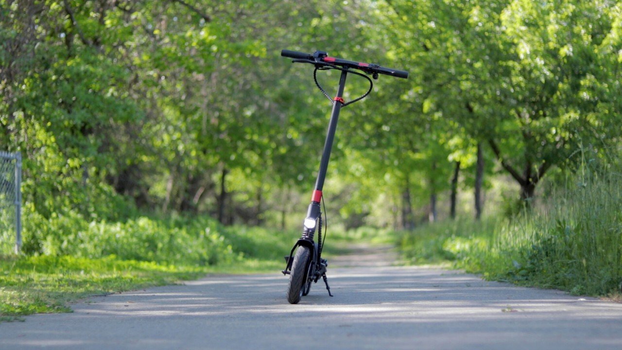 electrified-reviews-green-bike-electric-motion-x3-electric-scooter-review-2020-front