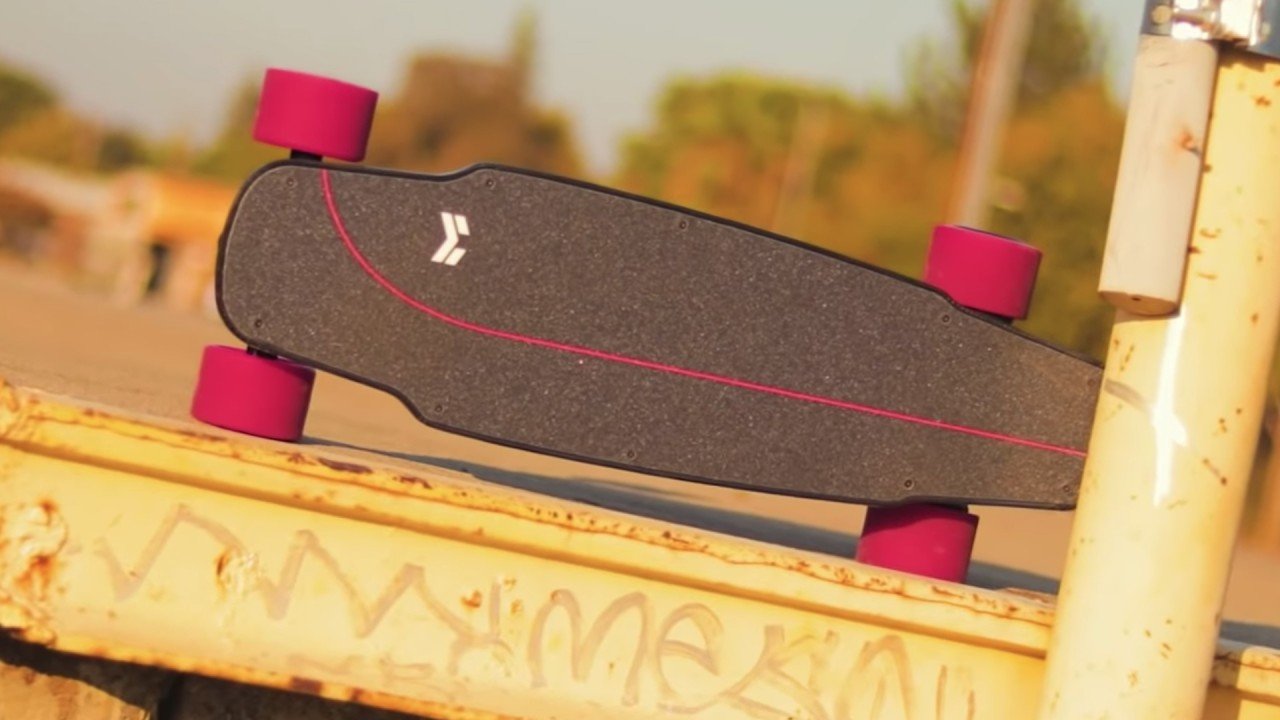 electrified-reviews-miles-power-dual-electric-skateboard-review-deck-2