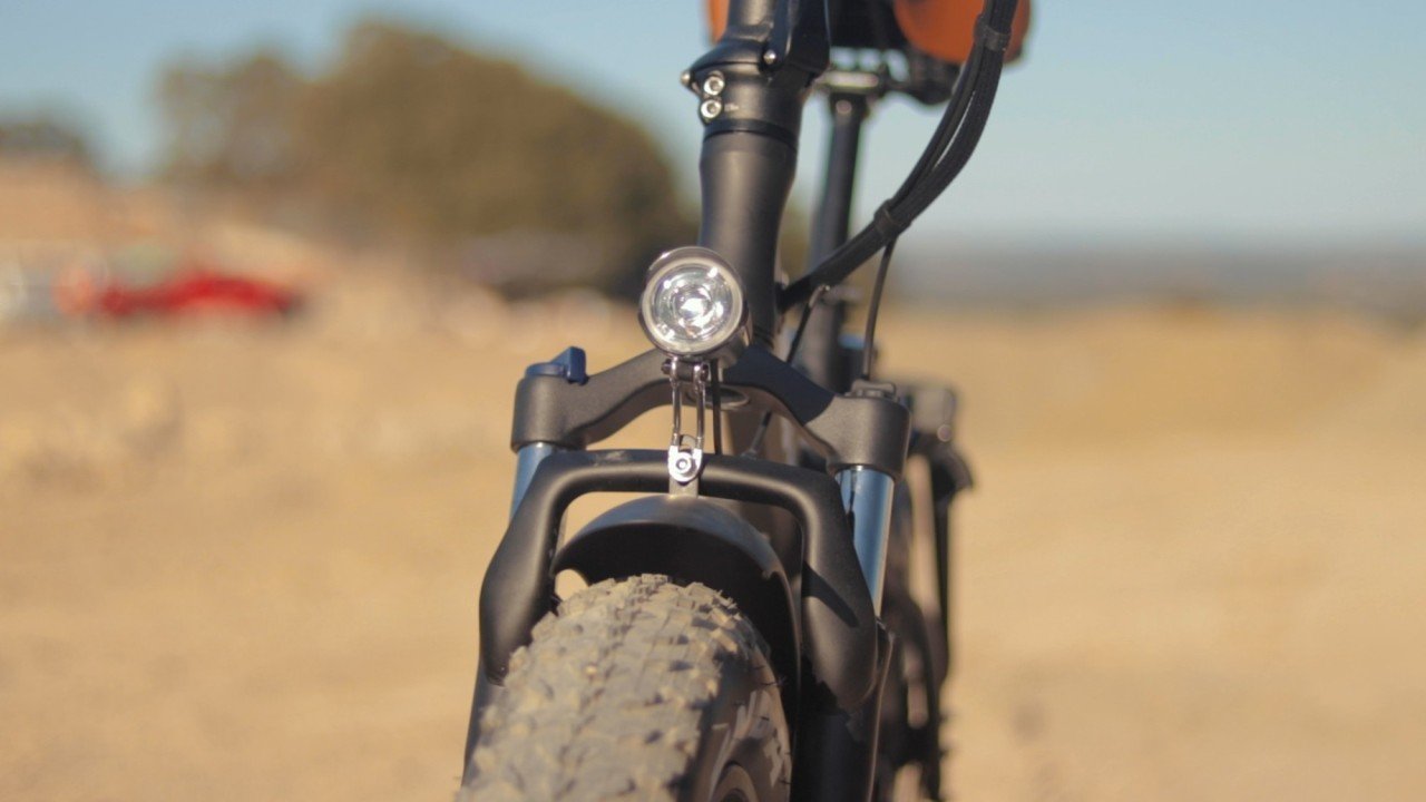 electrified-reviews-bagibike-b20-premium-electric-bike-review-headlight