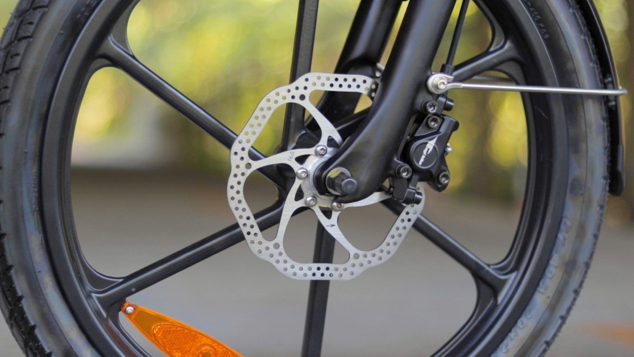 electrified-reviews-bagibike-b10-foldign-electric-bike-review-tektro-disc-brake