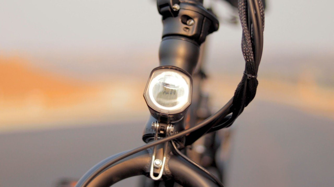 electrified-reviews-bpm-imports-f15x-electric-bike-review-2020-headlight