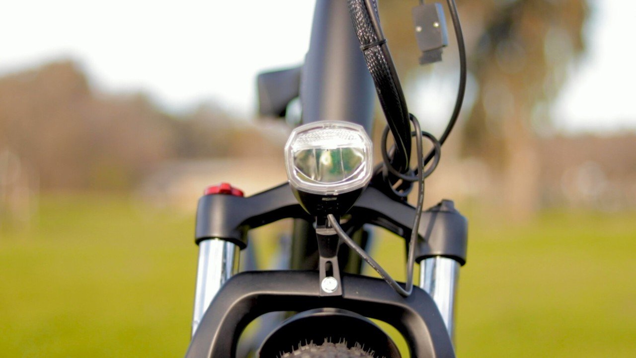 electrified-reviews-bpm-bikes-f-95-electric-bike-review-2020-headlight